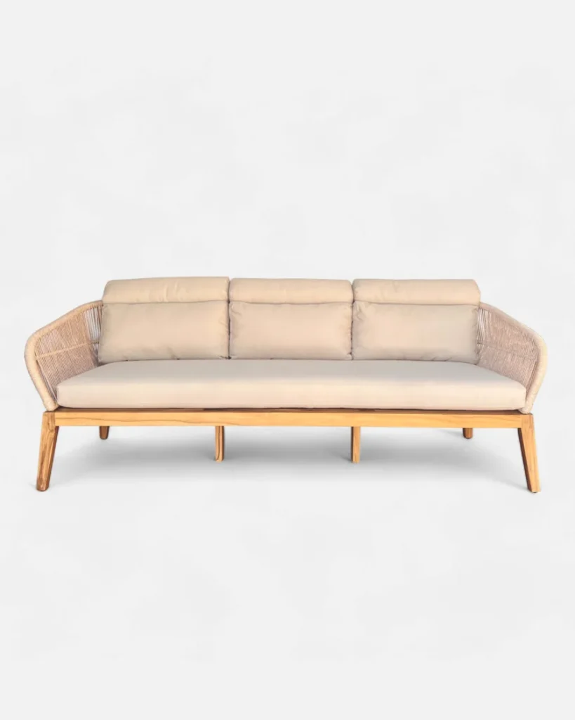 Sofá de madera y cuerda de fibra