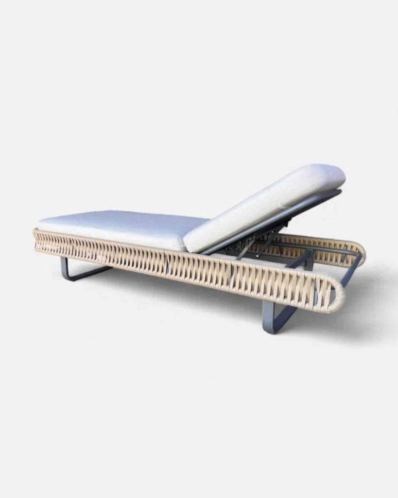 Tumbona de cuerda y aluminio