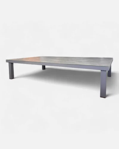 Mesa de centro Ocean en aluminio antracita con tablero en cristal cerámico