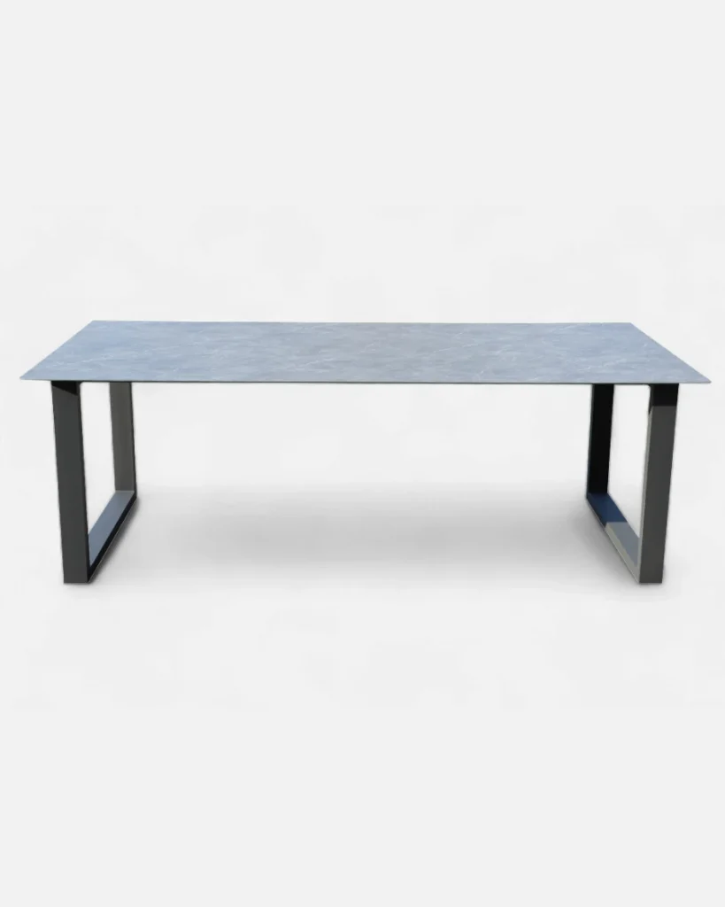 Mesa Silk gris de jardin moderna