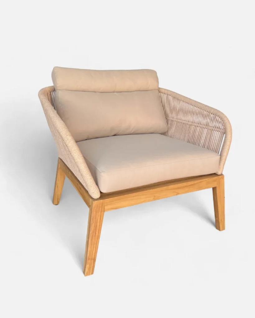 Sillon de madera teca y fibra sintética beige