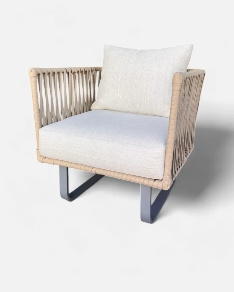 Sillón de cuerda y aluminio para exterior