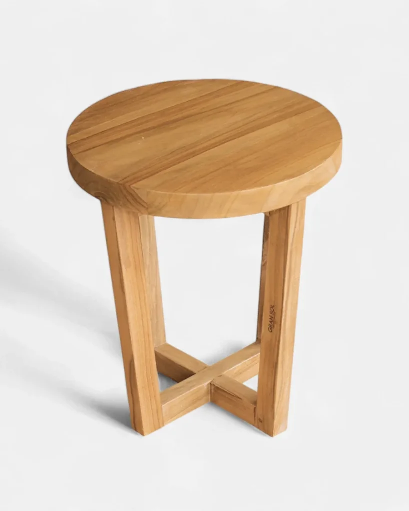 Mesa auxiliar pequeña de madera teca