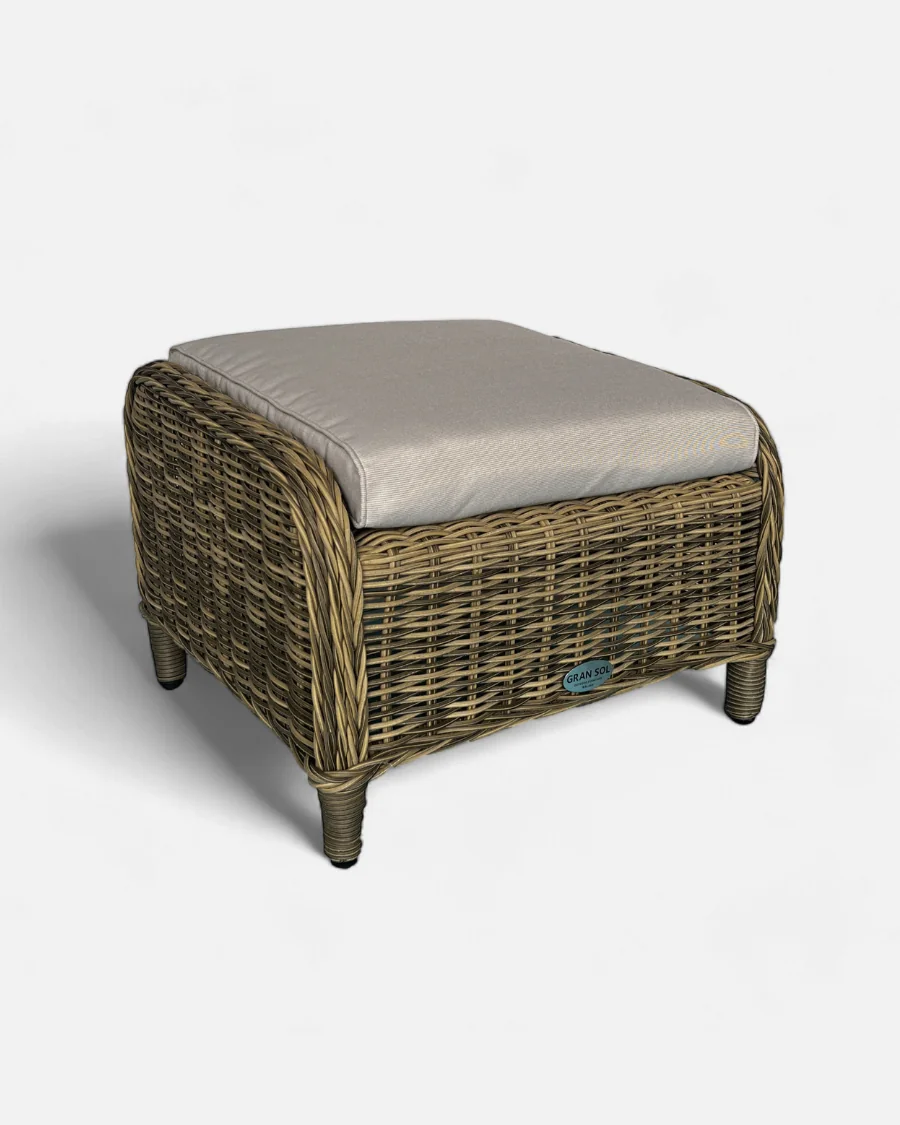 Reposapiés de ratán