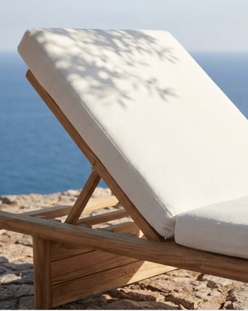 Tumbona de madera de teca para jardín y piscina